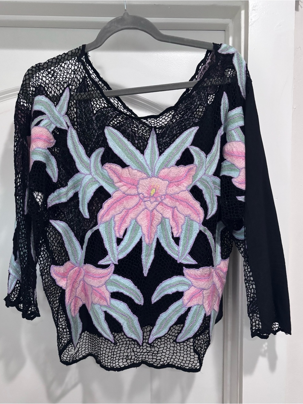 true vintage Black Floral Crochet Pullover with Pink Flowers